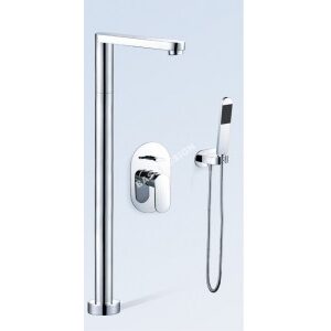 Free standing bath taps